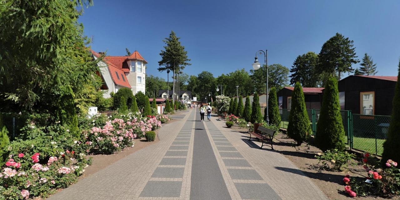 Appartamento Z Widokiem Na Morze Rewal Esterno foto
